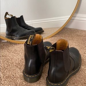 DR Martens Chelsea Boots